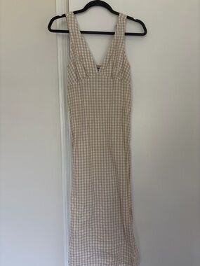 Old Navy Beige and White Gingham Maxi Dress